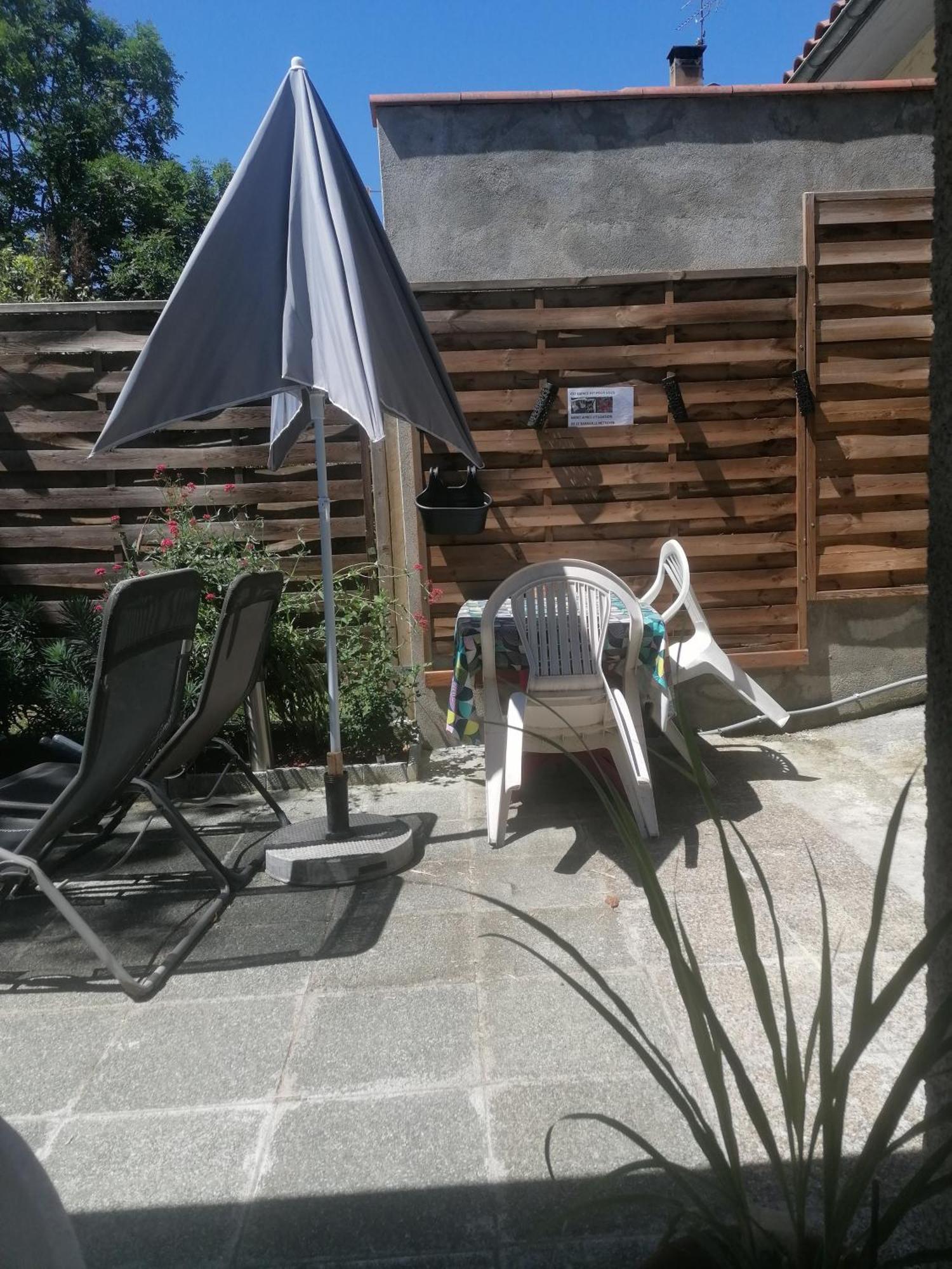 Chambre 23M2 Avec Jardin Wi-Fi Gratuit Saint-Girons Apartment Bagian luar foto